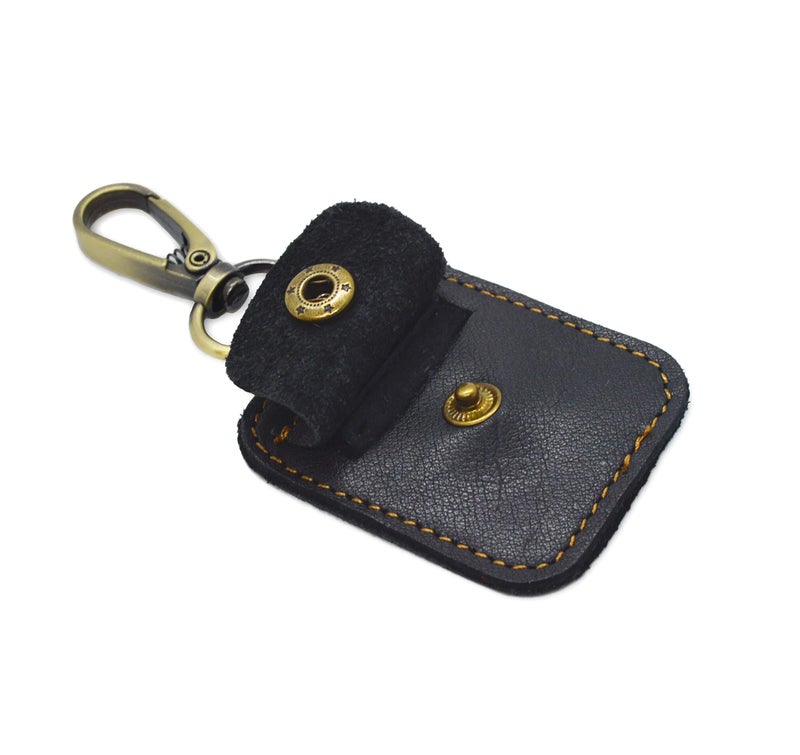 WINGKIND AA Medallion or Coin Holder, Leather Key Chain Snap Open Leather Case (Black) - Image 4